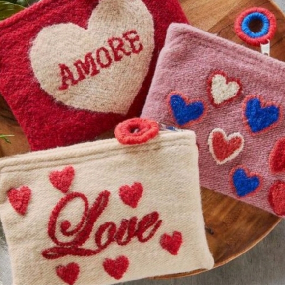 Jenny Krauss Fair Trade Heartful Wool Love Pouch - Picture 7 of 8